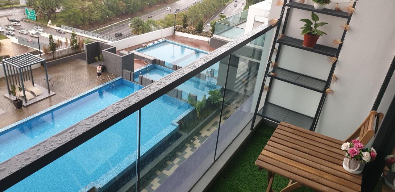 MLH Deluxe Studio Suites @ Landmark Residence Cheras Exterior foto